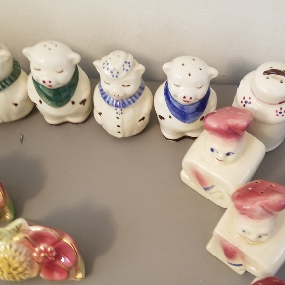 Vintage Shawnee Salt & Pepper Shakers Bundle - Picture 7 of 10